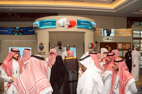 وفود عالمية تزور محاكم دبي وتتعرف على تجربتها الرائدة في تطوير العدالة الرقمية